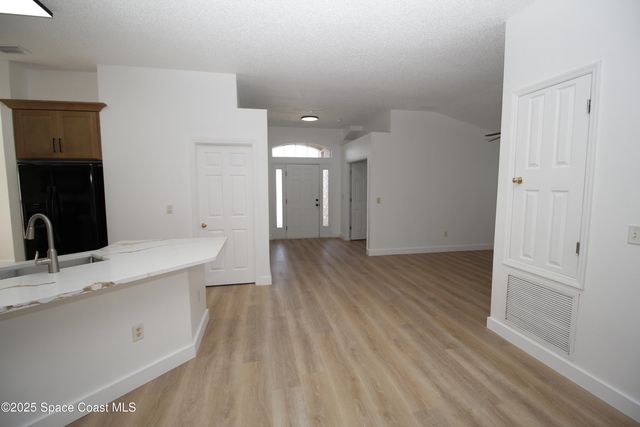 2440 Bridgeport Circle, Rockledge, FL 32955