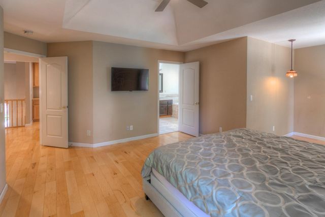 402 Braemar Ct, Roseville, CA 95661
