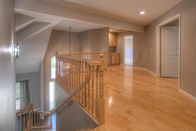 402 Braemar Ct, Roseville, CA 95661