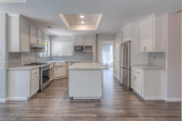 402 Braemar Ct, Roseville, CA 95661