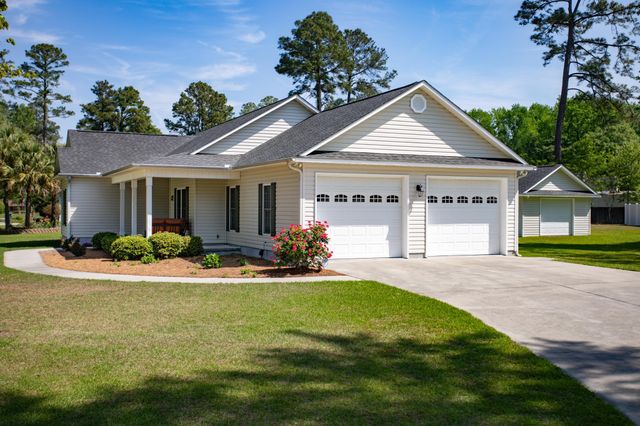 3200 Bryant St., Loris, SC 29569