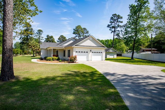 3200 Bryant St., Loris, SC 29569