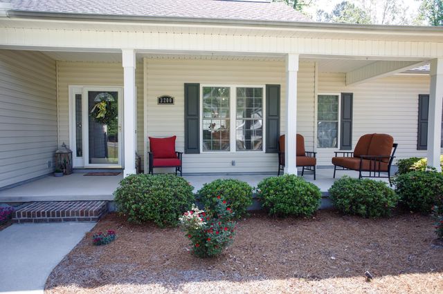 3200 Bryant St., Loris, SC 29569