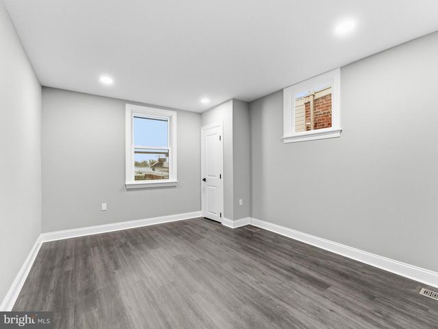 260 W GODFREY AVE, Philadelphia, PA 19120