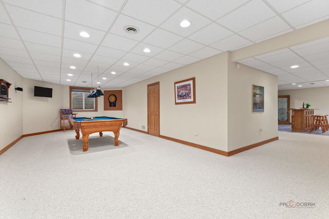 37181 N Fox Hill Drive, Wadsworth, IL 60083