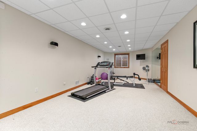 37181 N Fox Hill Drive, Wadsworth, IL 60083