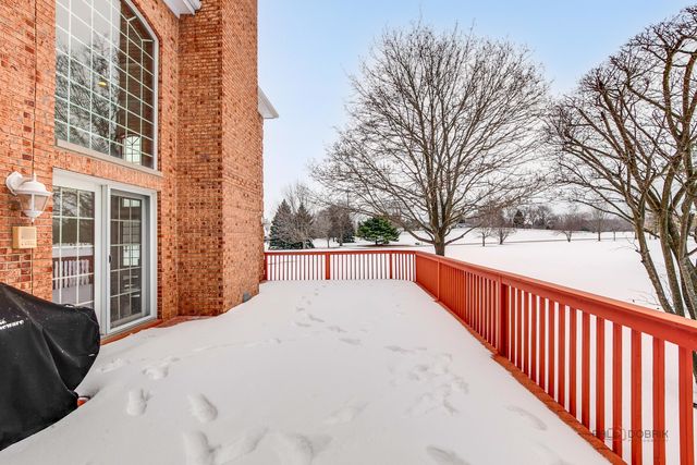 37181 N Fox Hill Drive, Wadsworth, IL 60083