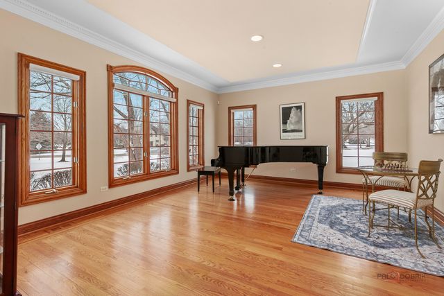 37181 N Fox Hill Drive, Wadsworth, IL 60083