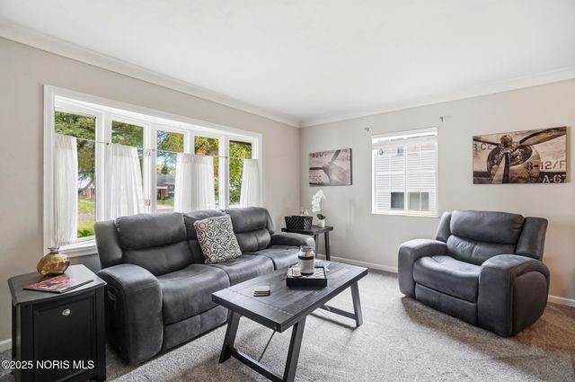 2008 Glen Arbor Drive, Toledo, OH 43614