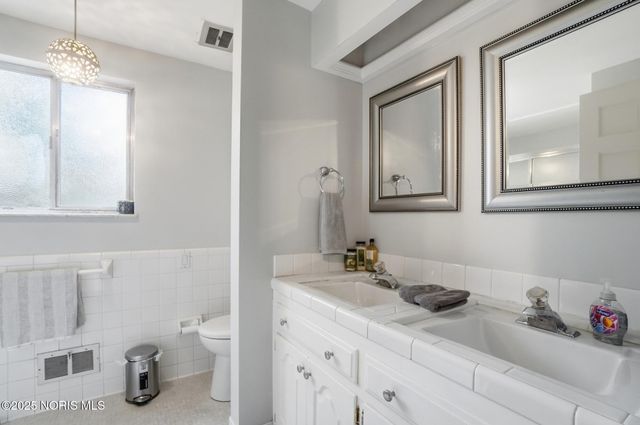 2008 Glen Arbor Drive, Toledo, OH 43614