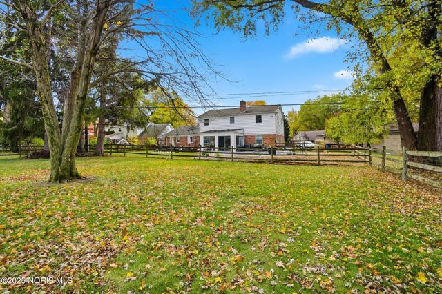 2008 Glen Arbor Drive, Toledo, OH 43614