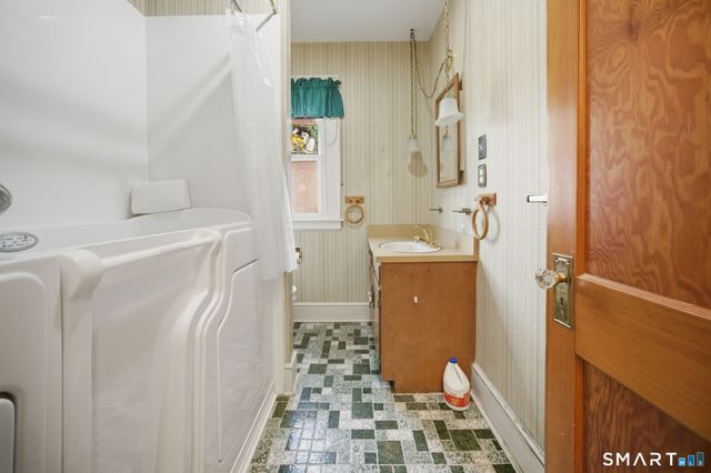 19 Homestead Avenue, New Britain, CT 06053