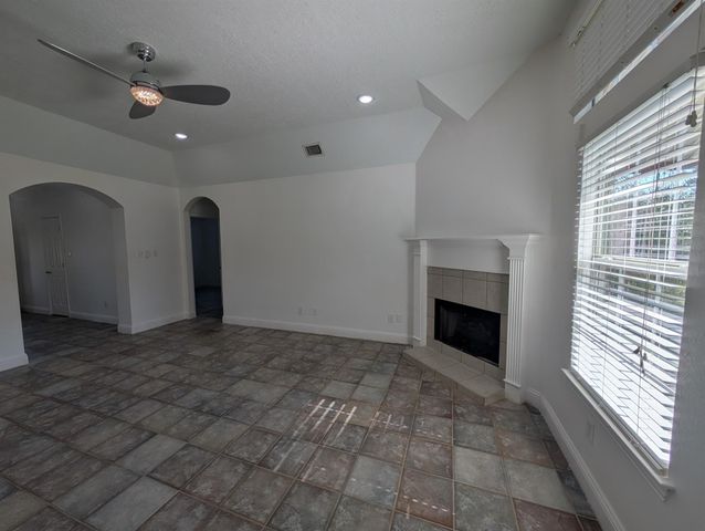 104 Ponderosa Trail, Conroe, TX 77301