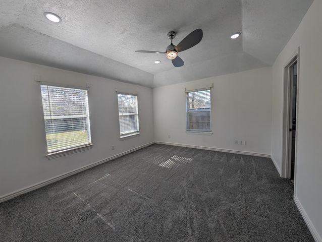 104 Ponderosa Trail, Conroe, TX 77301