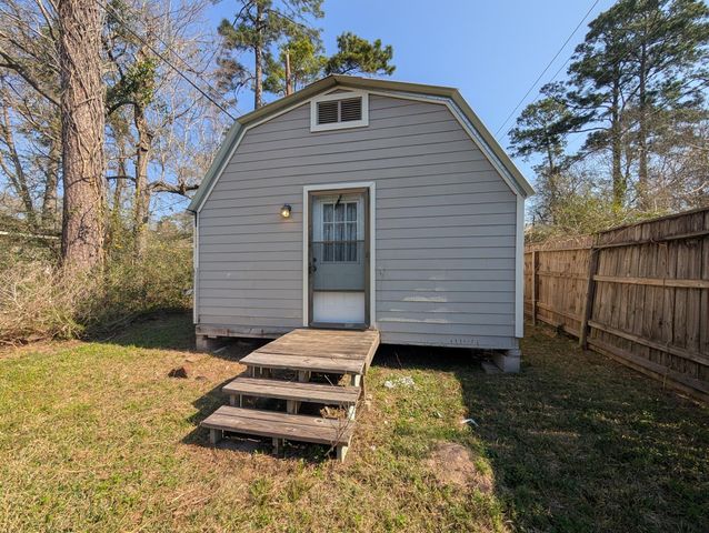 104 Ponderosa Trail, Conroe, TX 77301