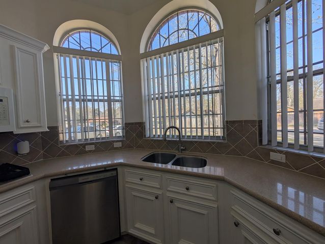 104 Ponderosa Trail, Conroe, TX 77301