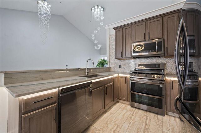 370 Roosevelt Street, Canton Twp, MI 48188