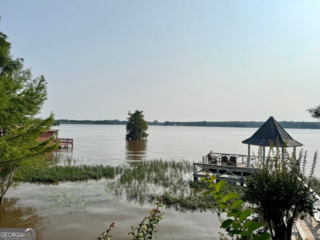 124 N Valhalla Lane, Cordele, GA 31015