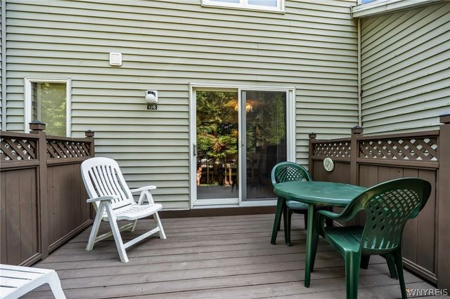 136 Northwood Drive, Lancaster, NY 14043
