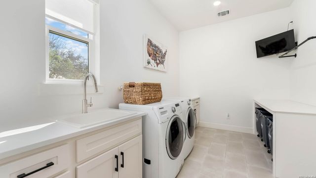 729 Fossil Springs, Bulverde, TX 78163