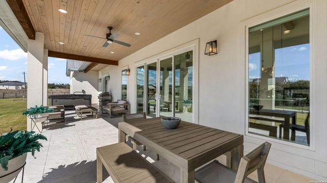 729 Fossil Springs, Bulverde, TX 78163