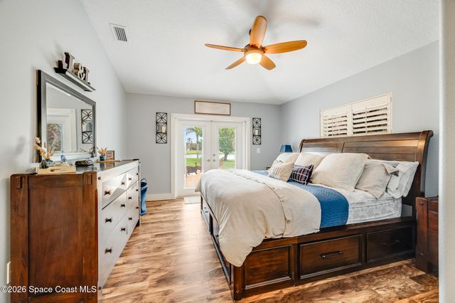 1516 Eagles Circle, Sebastian, FL 32958