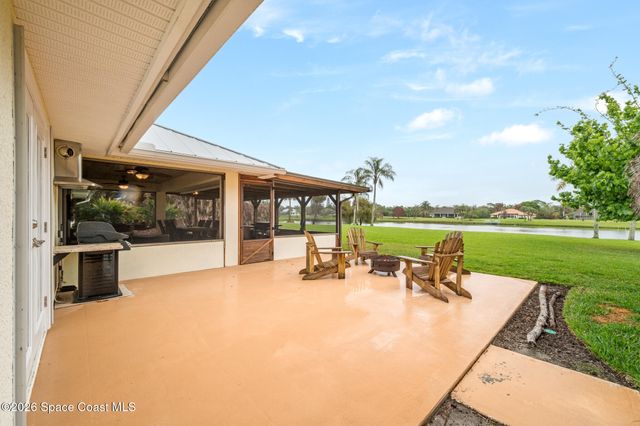 1516 Eagles Circle, Sebastian, FL 32958