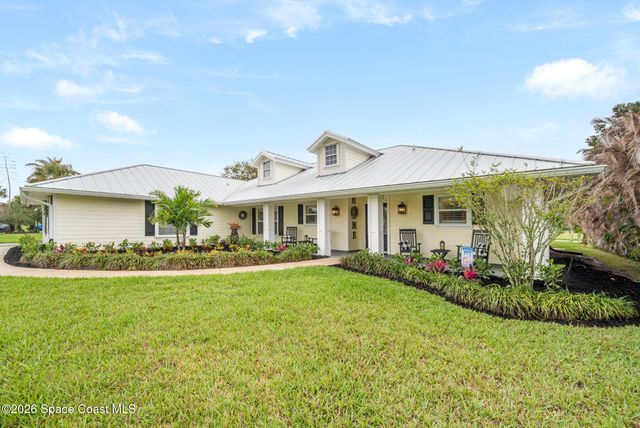 1516 Eagles Circle, Sebastian, FL 32958