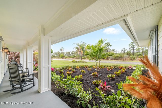 1516 Eagles Circle, Sebastian, FL 32958