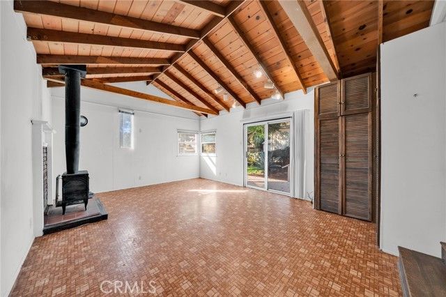 8843 De Haviland, Los Angeles, CA 90045
