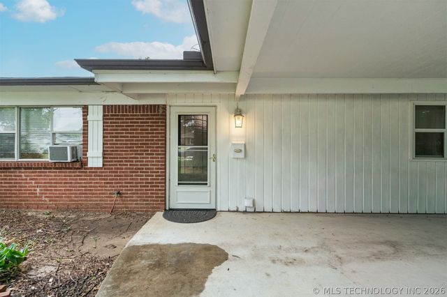 4691 S Winston Avenue, Tulsa, OK 74135