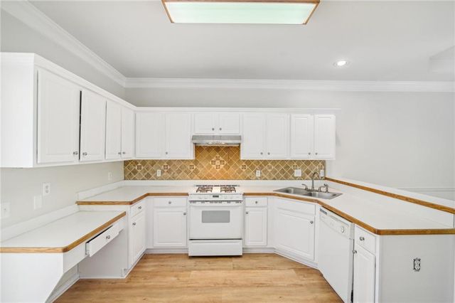 3045 Wyntree Drive, Peachtree Corners, GA 30071