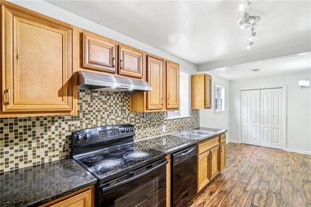 3045 Wyntree Drive, Peachtree Corners, GA 30071