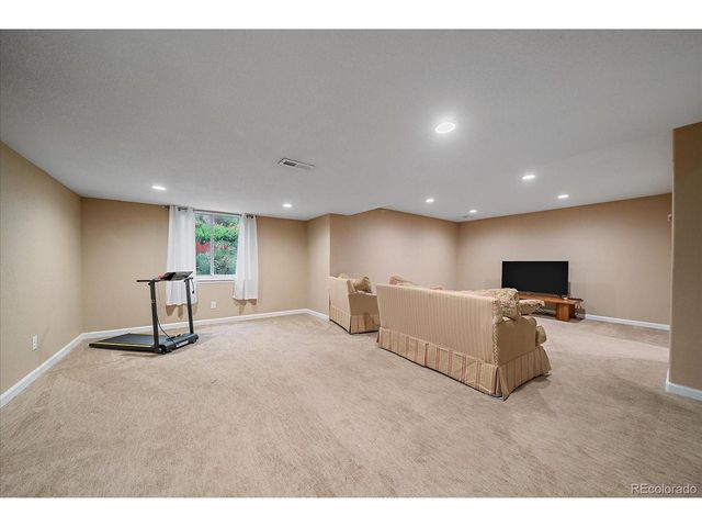 9609 Independence Dr, Westminster, CO 80021