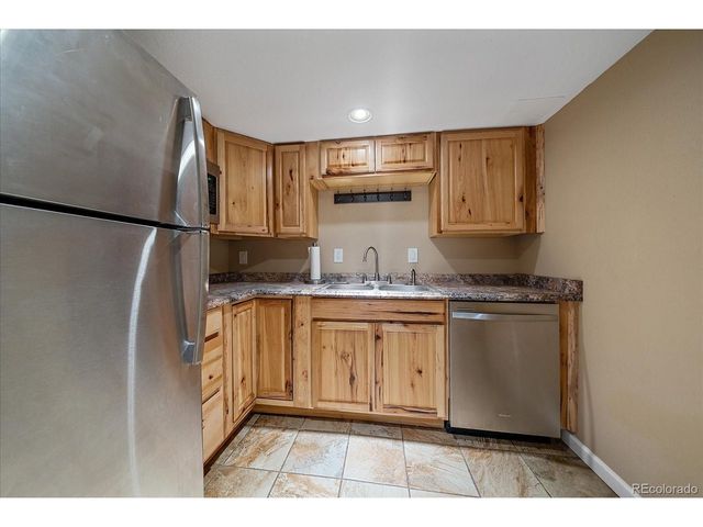 9609 Independence Dr, Westminster, CO 80021