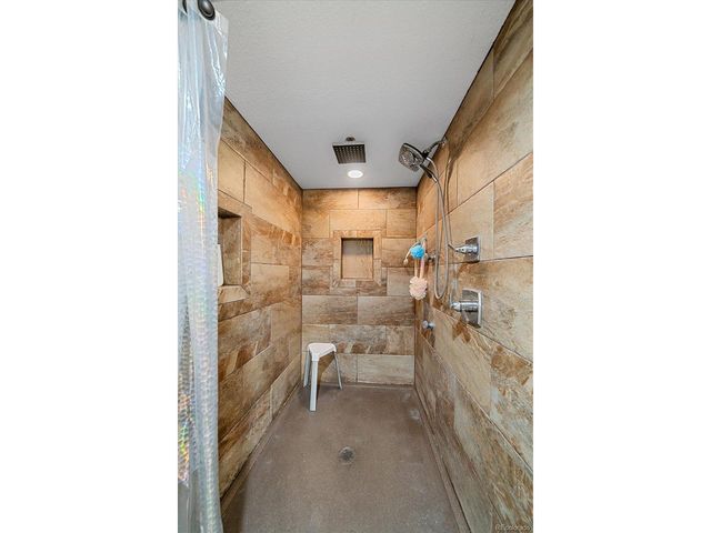 9609 Independence Dr, Westminster, CO 80021