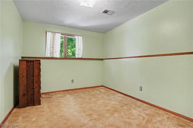 4250 Herr Fieldhouse Road, Southington, OH 44470
