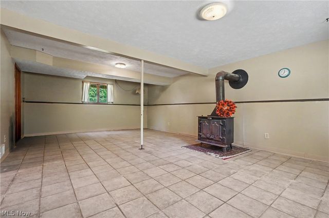 4250 Herr Fieldhouse Road, Southington, OH 44470