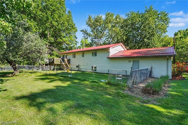 4250 Herr Fieldhouse Road, Southington, OH 44470