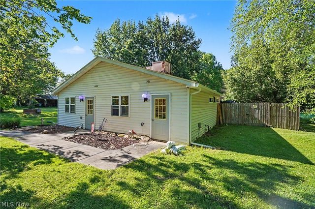 4250 Herr Fieldhouse Road, Southington, OH 44470