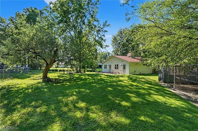 4250 Herr Fieldhouse Road, Southington, OH 44470
