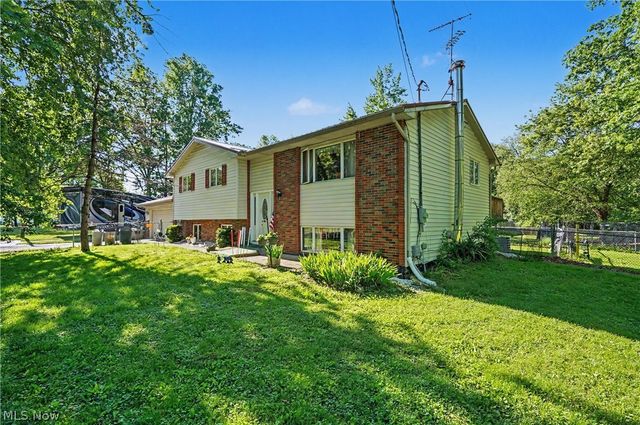 4250 Herr Fieldhouse Road, Southington, OH 44470