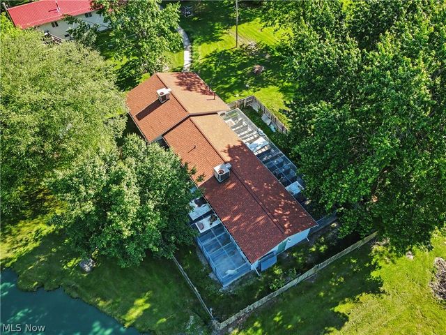 4250 Herr Fieldhouse Road, Southington, OH 44470