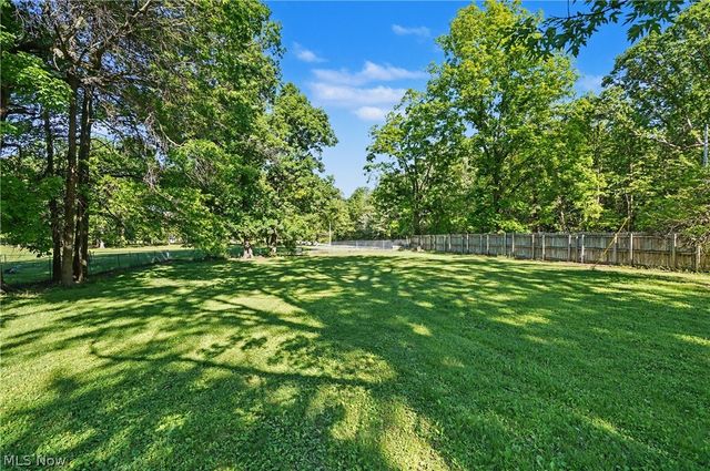 4250 Herr Fieldhouse Road, Southington, OH 44470