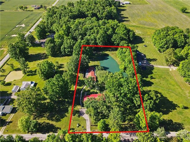 4250 Herr Fieldhouse Road, Southington, OH 44470