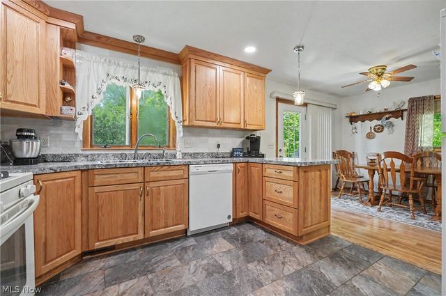 4250 Herr Fieldhouse Road, Southington, OH 44470