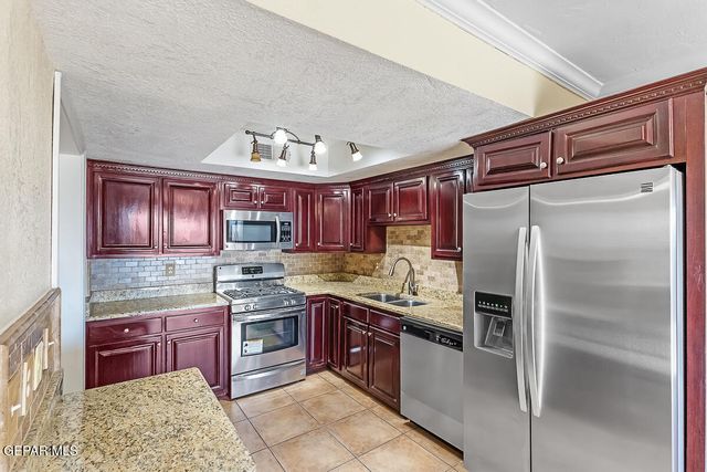 150 Silver Shadow Drive D, El Paso, TX 79912