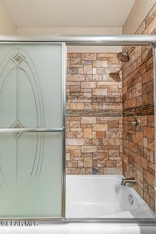 150 Silver Shadow Drive D, El Paso, TX 79912