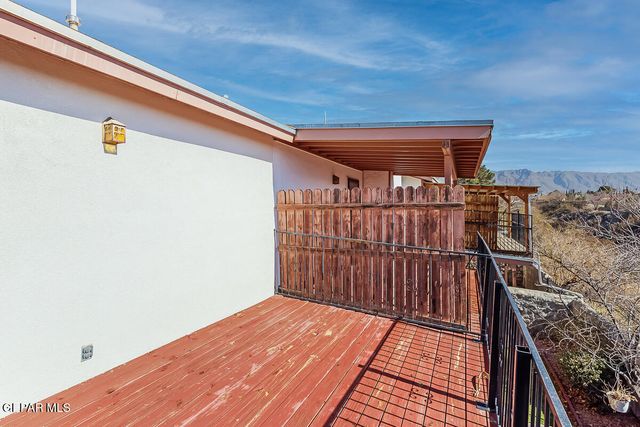 150 Silver Shadow Drive D, El Paso, TX 79912