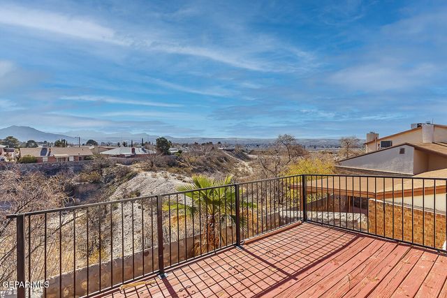 150 Silver Shadow Drive D, El Paso, TX 79912